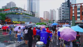 Download Video: 【4K】雨中漫步春熙路·四川·成都