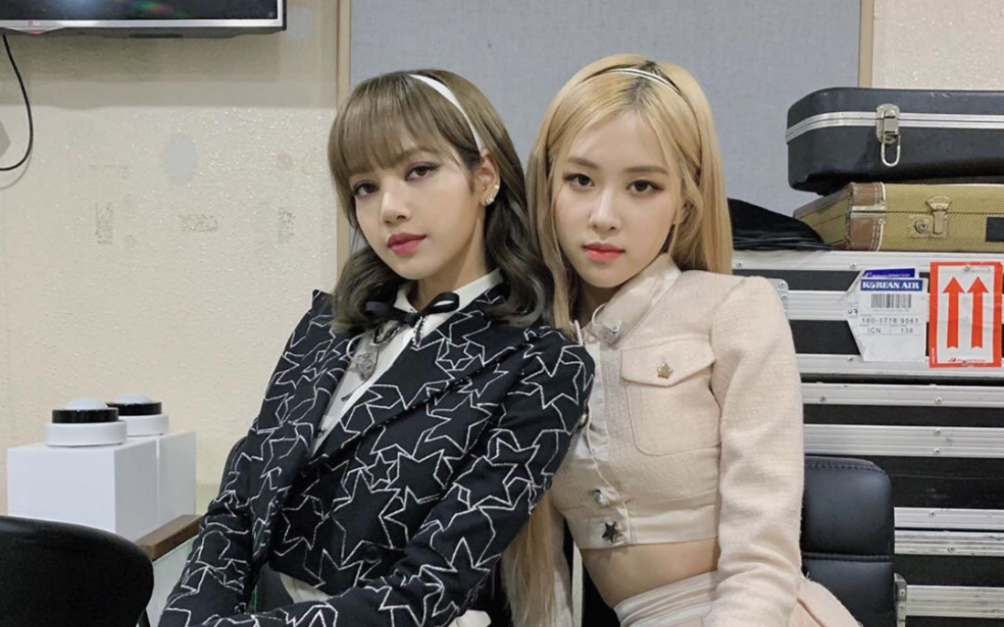 【blackpink】lisa&rose合作"love"现场,reaction video