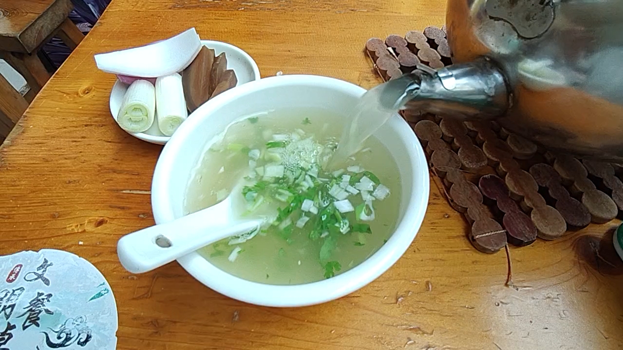 山东省潍坊特色朝天锅