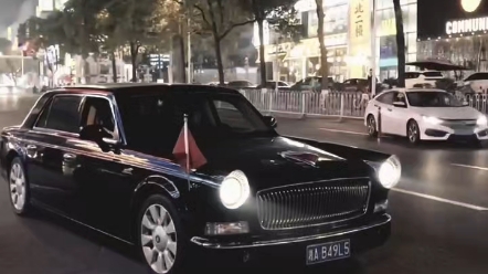 强者无需多言,气场自有体现#红旗l5 #红旗汽车 #街拍豪车
