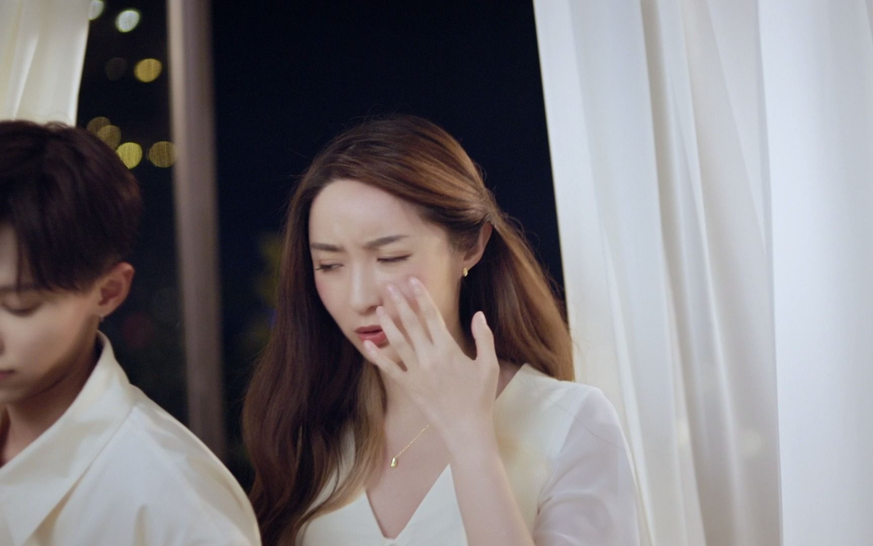 大魔王呸&唐梓neil:芙蓉肌女神水 守护我们的真挚状态