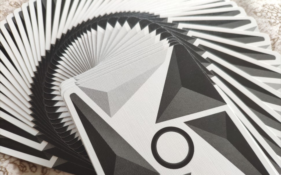 virtuoso艺术大师p1扑克肥猫的扑克介绍