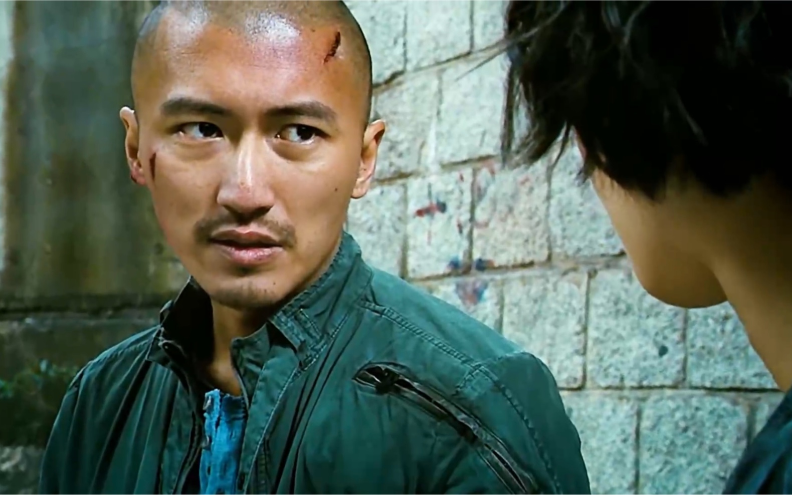 谢霆锋的癫狂演技堪称动作片中的经典