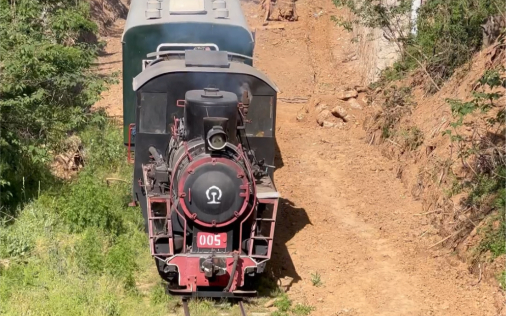 【朝杞铁路】窄轨蒸汽列车通过炮房沟站-川口站水槽