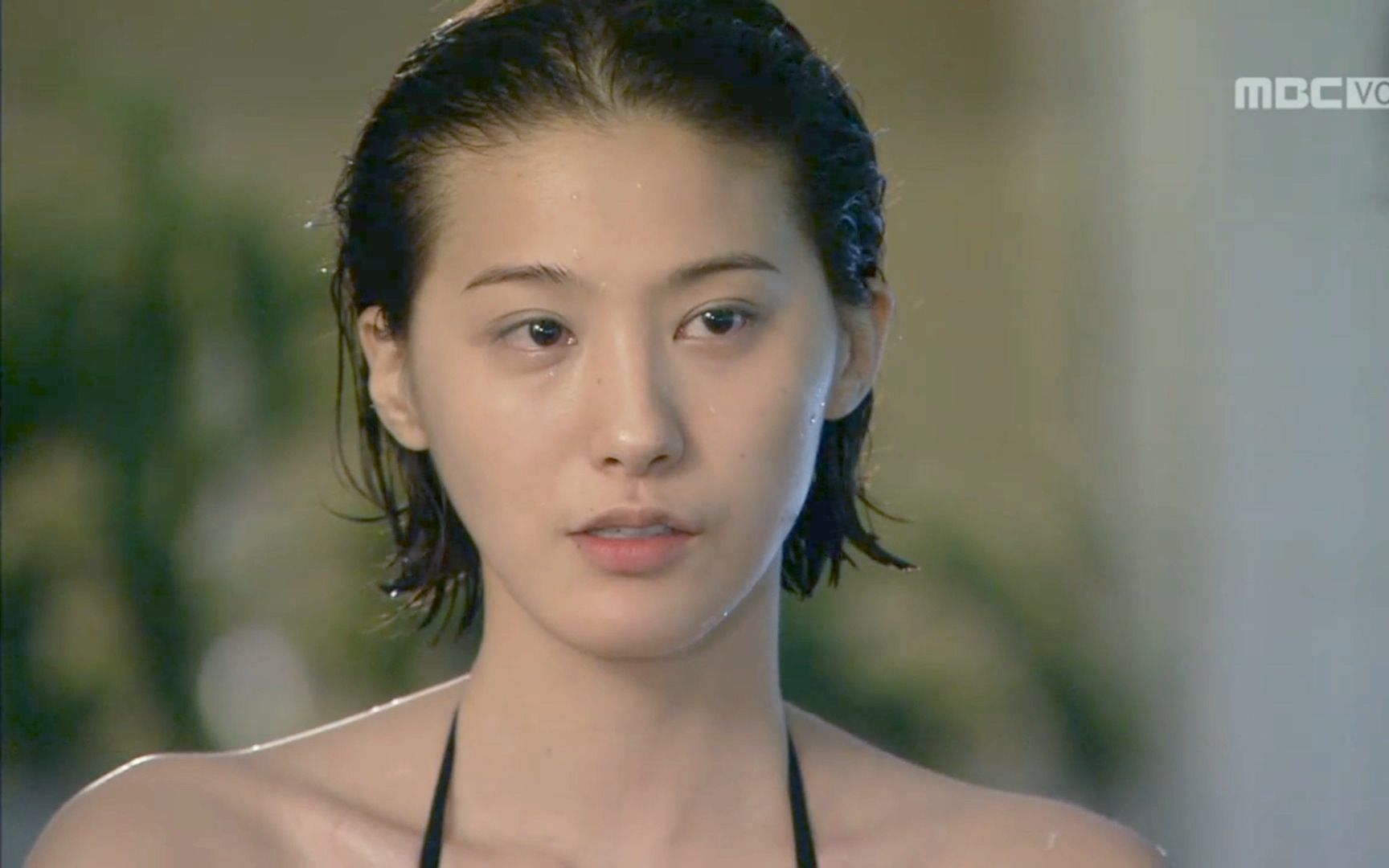 女明星 柳仁英 穿泳衣游泳片段 尽显修长姣好身材_哔哩哔哩_bilibili