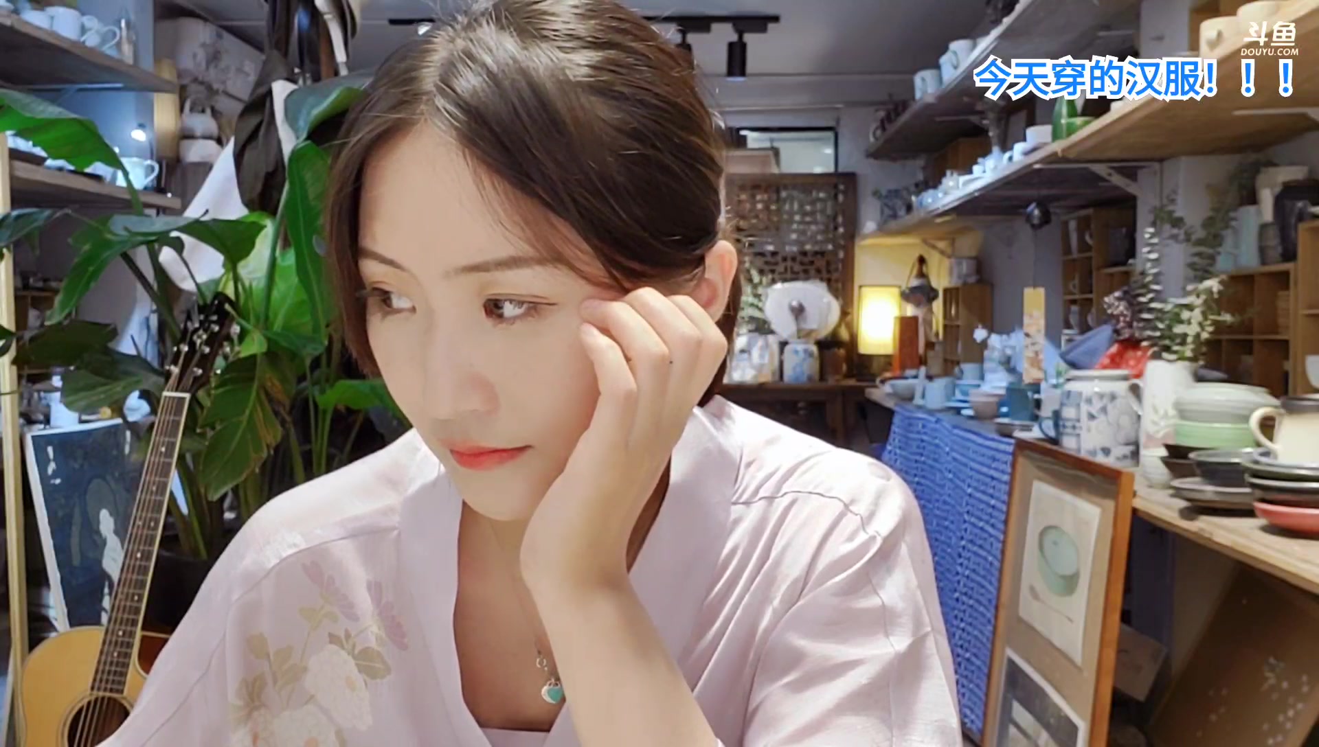 斗鱼文艺美女主播刘灶灶直播录像7.18直播录像