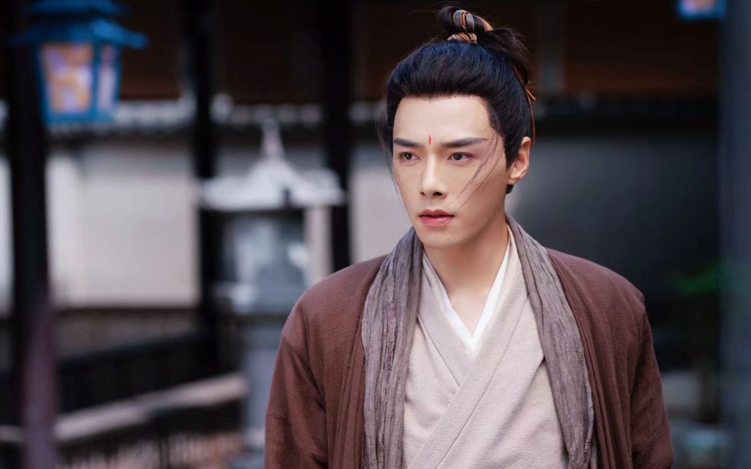 方逸伦手动升降版法术|《一念花开》花絮