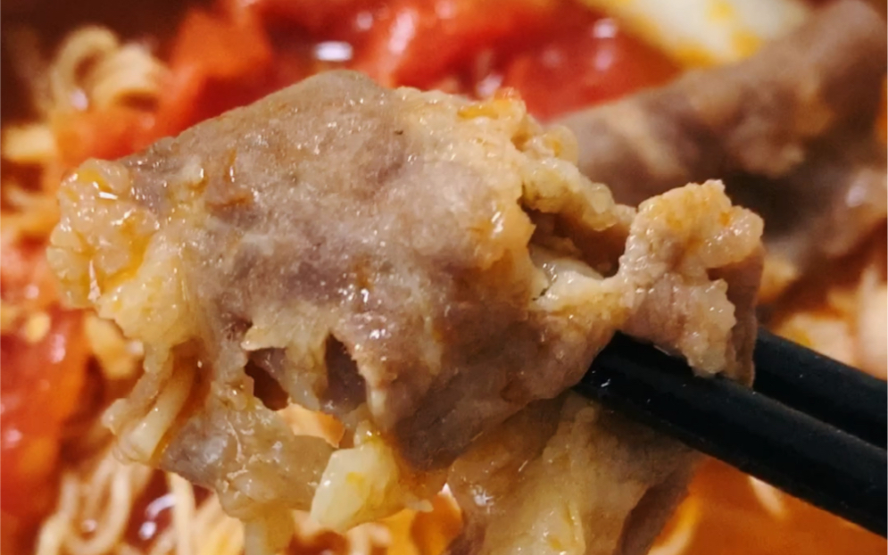 肥牛番茄火锅面随便做也很好吃