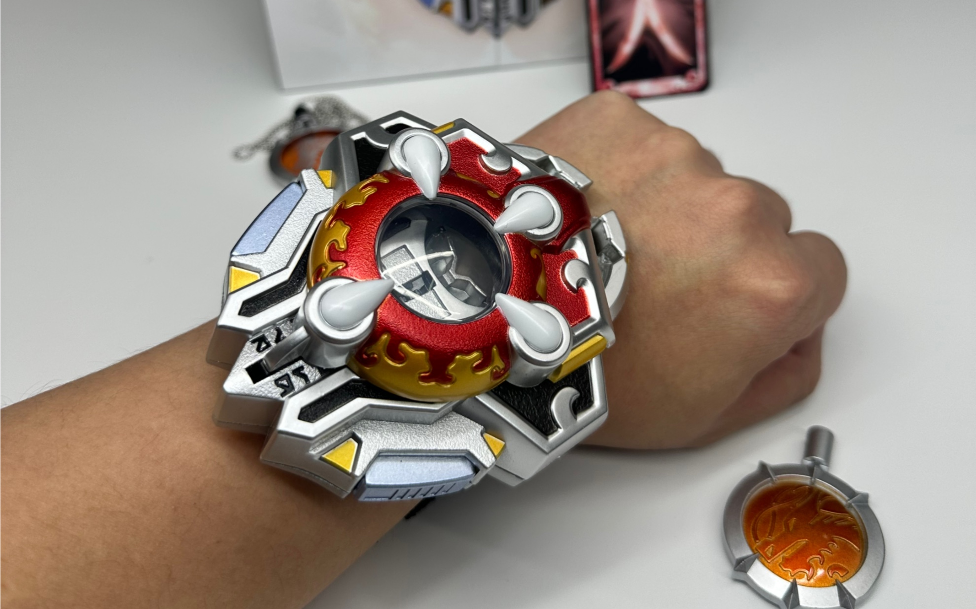 奥迪双钻我的伙伴,这169的铠甲勇士炎龙铠甲召唤器到底如何?