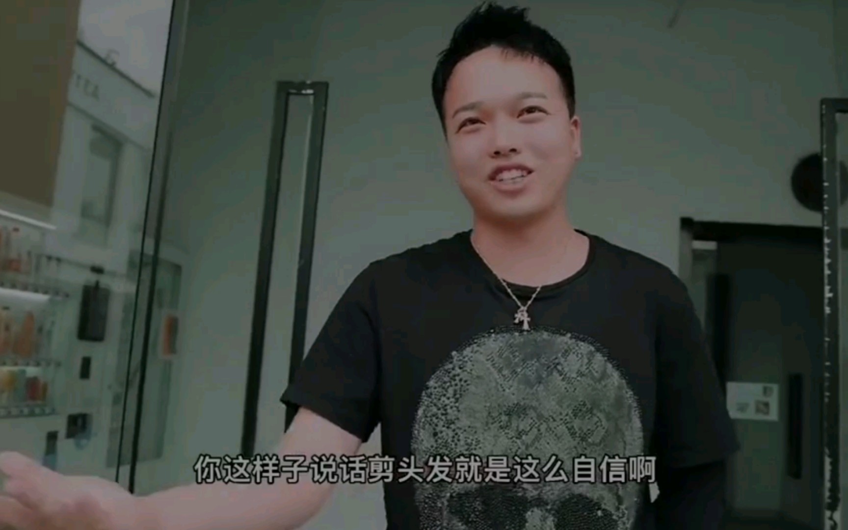 史上最狂托尼老师我剪所有头发就7刀