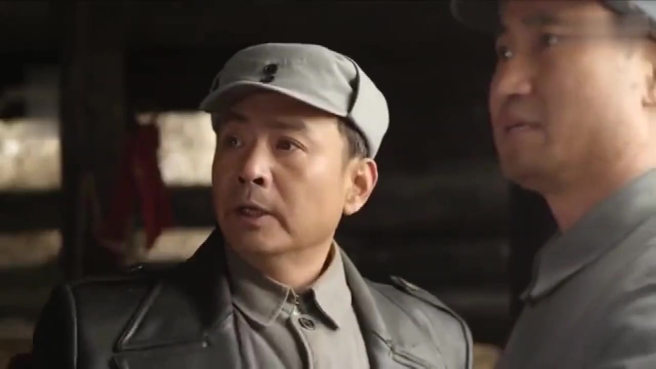 特务营攻不下城司令大怒喊来余东风结果他一个鬼伎俩就搞定了