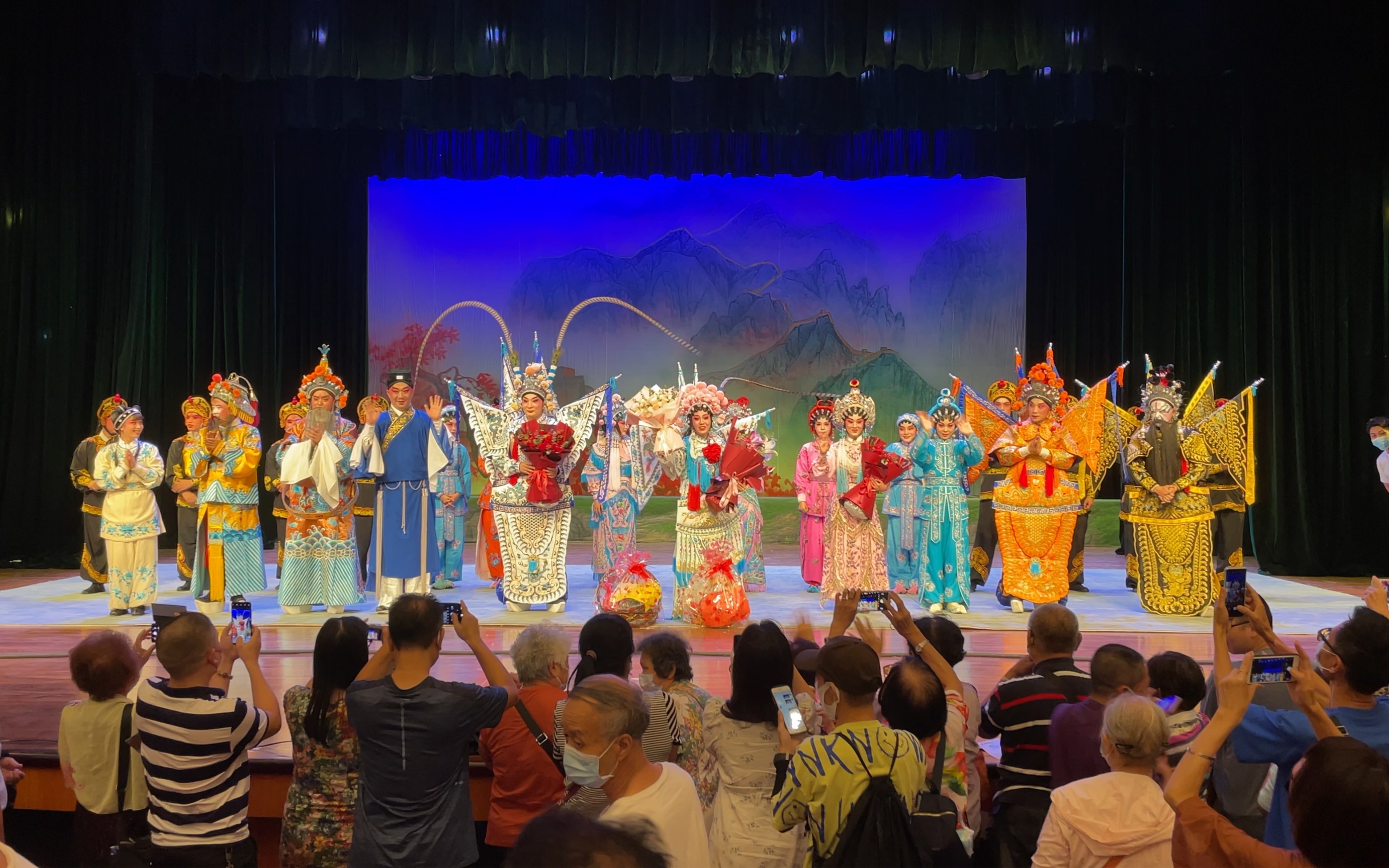 【211006深圳戏院】花枪奇缘谢幕-珠海市粤剧团_哔哩哔哩_bilibili