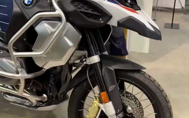 宝马摩托车4s店无锡店 20230421