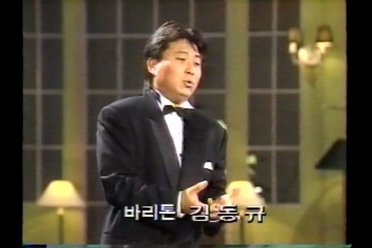 [图]韩国男中音Ettore Kim 请你告诉她 Dicetencello vuie