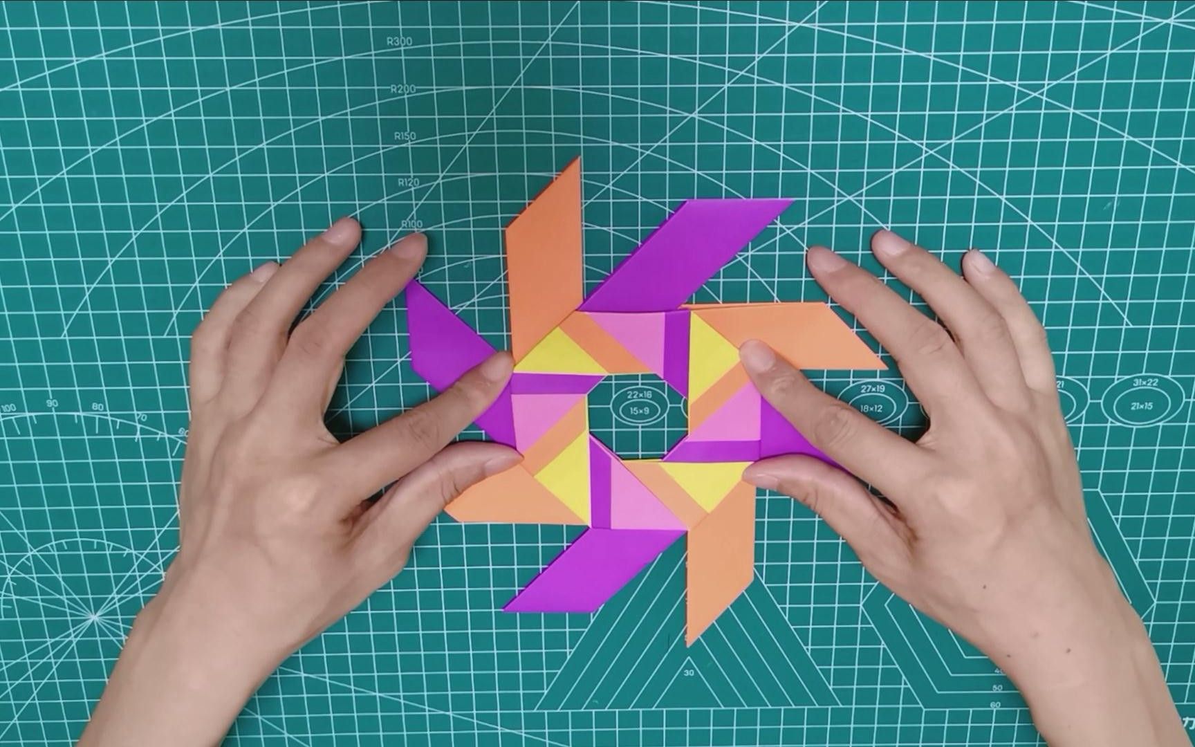 折纸会变形的飞镖图片