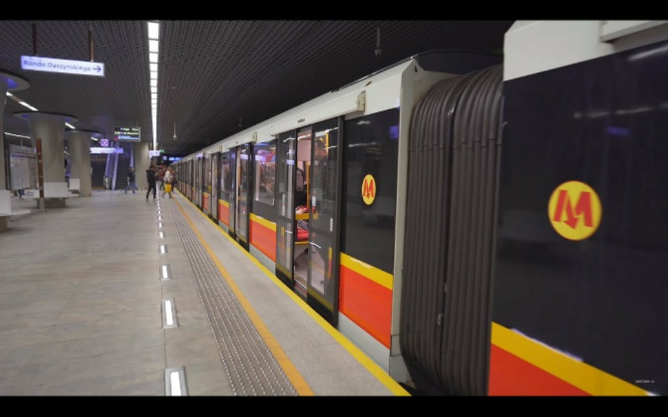 波兰华沙地铁从rondoonz到rondodaszyńskiego