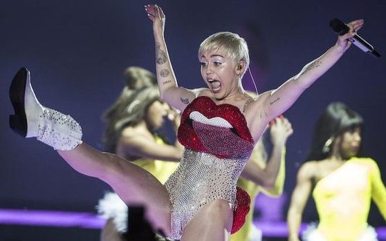 【Miley Cyrus】麦莉塞勒斯 Bangerz TourFull Concert2016(DVD Version)【720P】哔哩哔哩bilibili