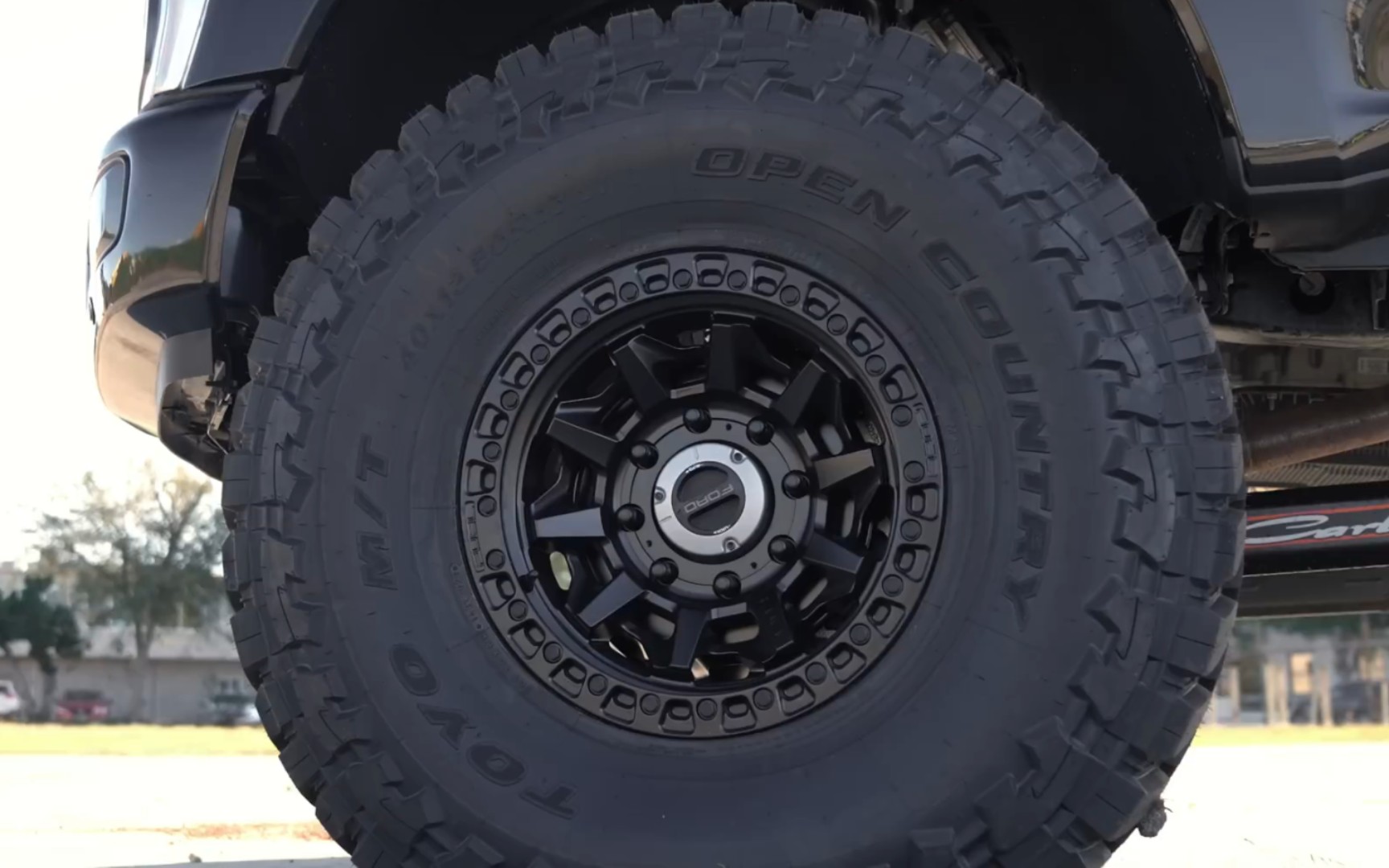 【卡车爱好者】40寸大脚的f-350-某科幻的电磁炮-某科幻的电磁炮-哔哩