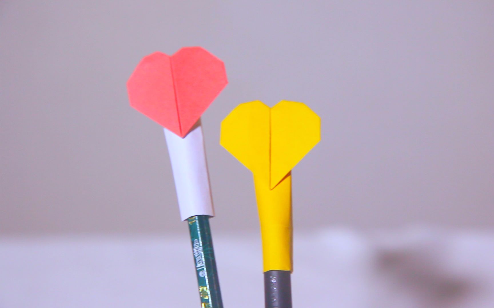 教你用1张纸,简单折有趣的笔套,让书写的时候增加乐趣