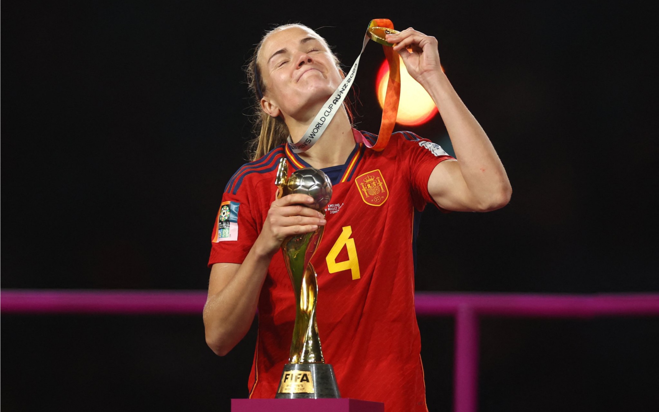 【西班牙女足】有时候我希望能够定格这张画面 | irene paredes