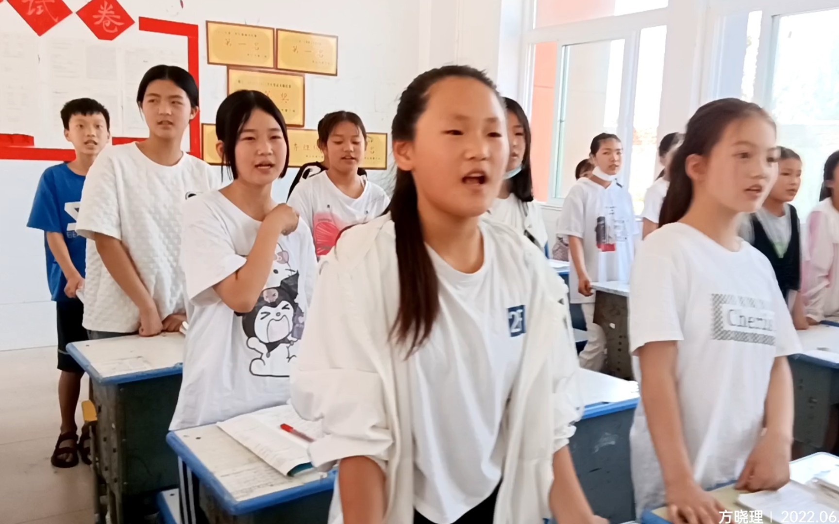 [图]《半生雪》学生版，全班齐唱，努力学文化，长建设大中华！爱国教育！