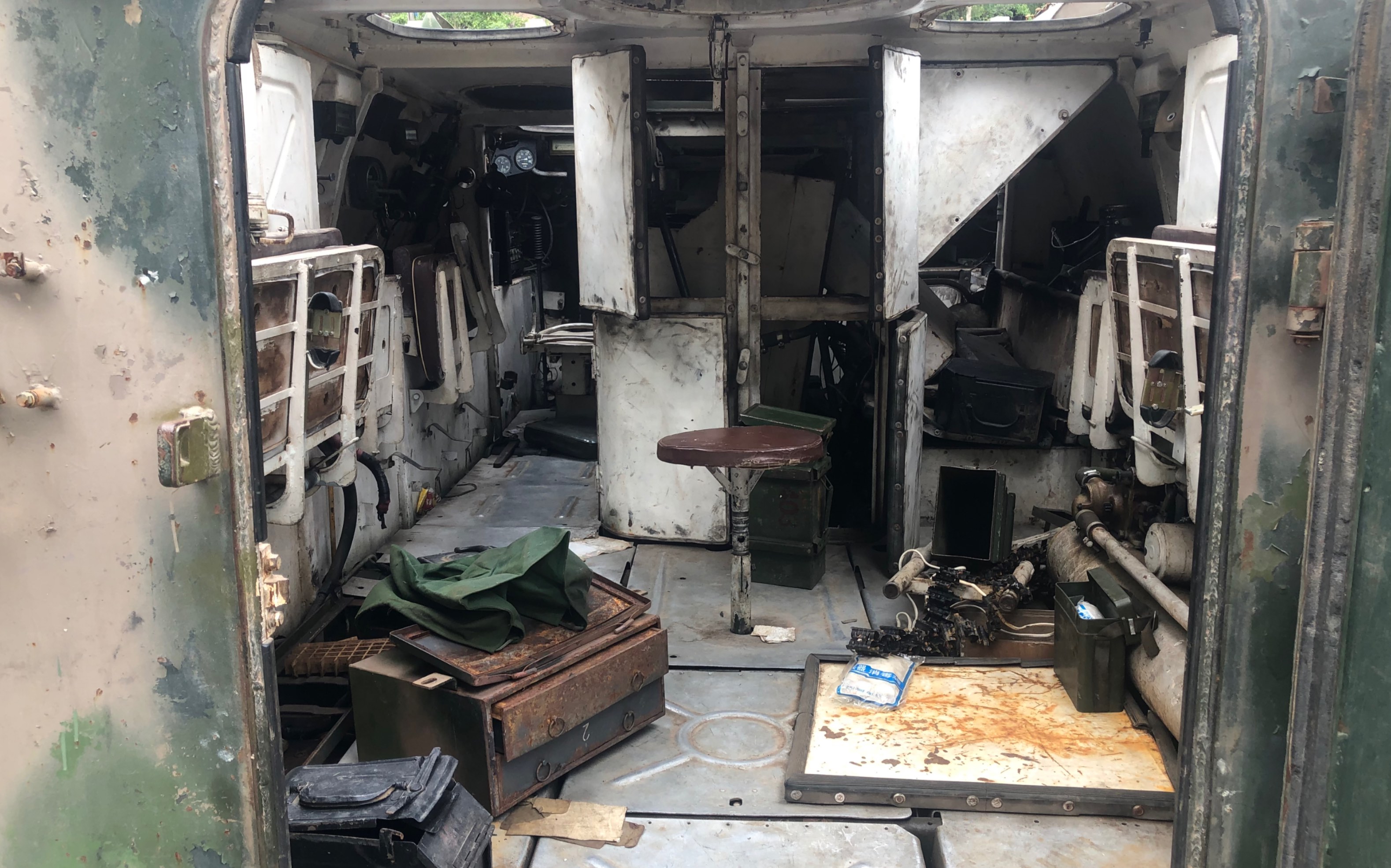 zds63式装甲履带输送车内部(已退役)