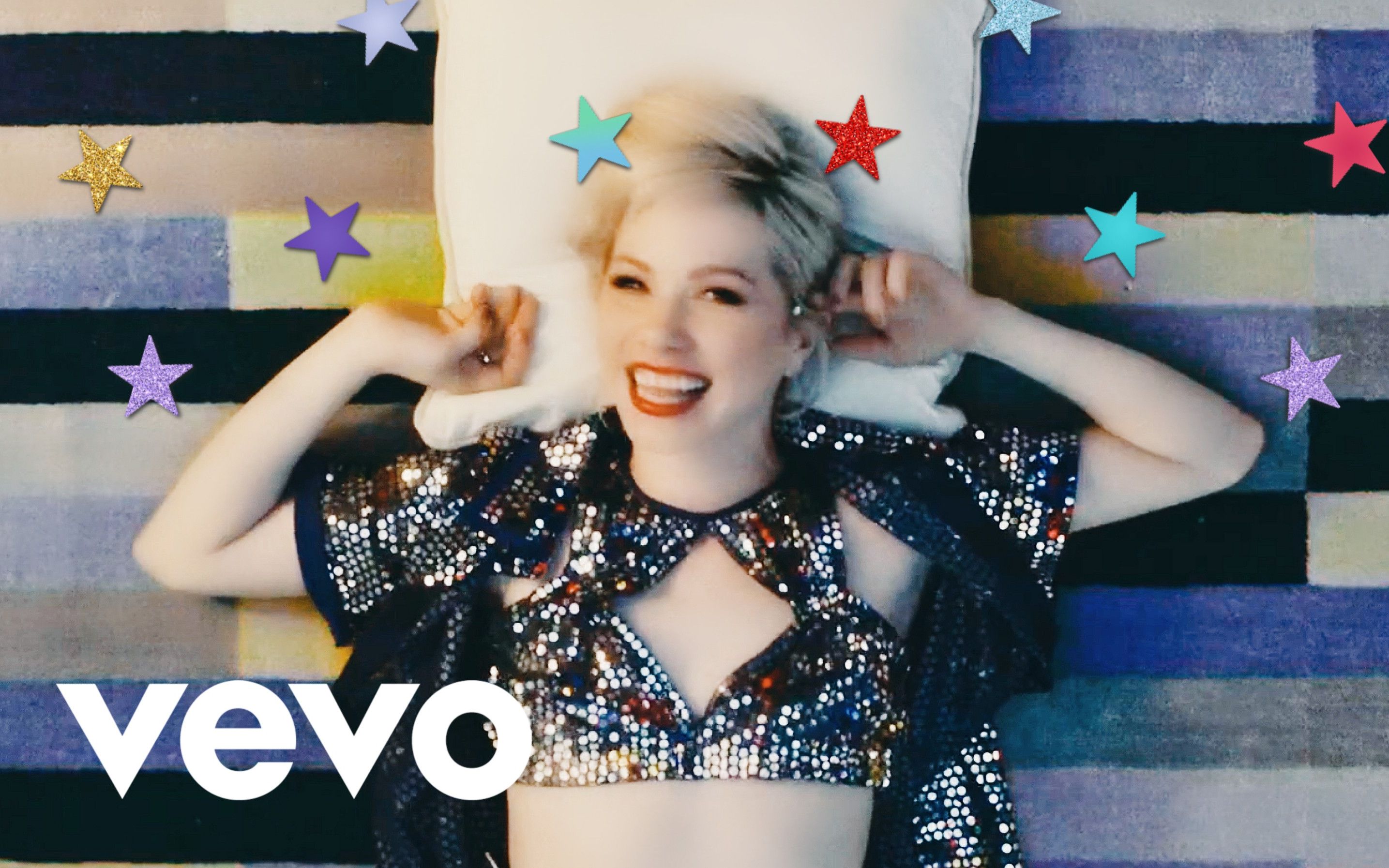 mv首播蹲妹化身恋爱小妹新单wantyouinmyroom