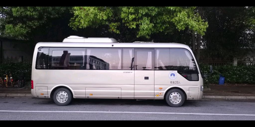20座豪华宇通