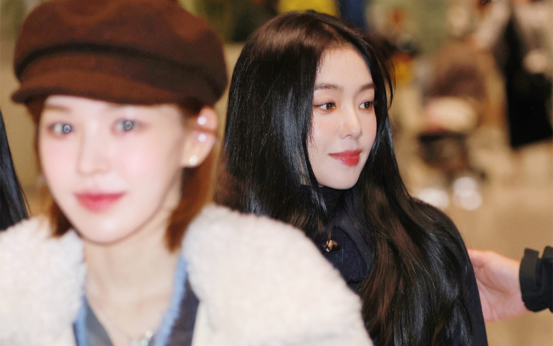 粉蓝|清晨飘雪的仁川机场,irene&wendy一起出镜跨年