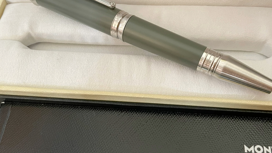 宝珠笔 万宝龙雪狼宝珠笔