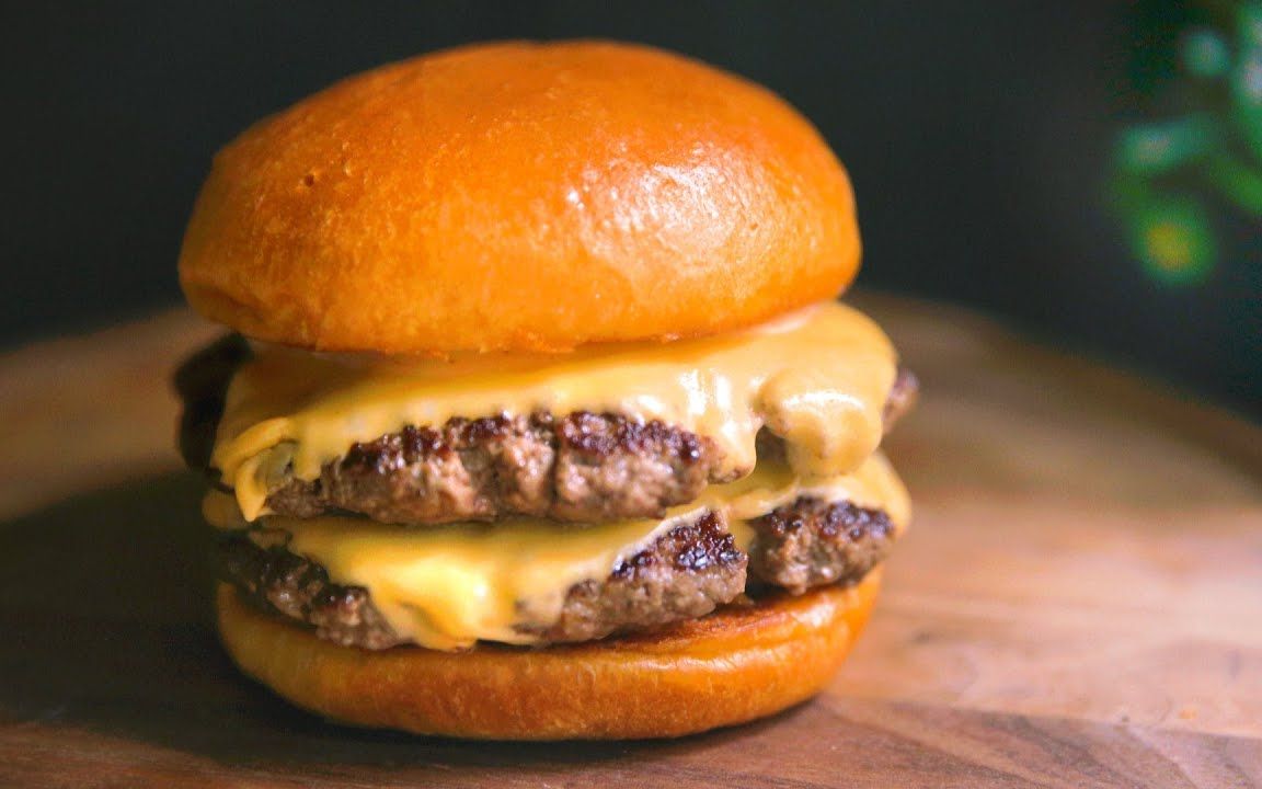 治愈系 双层牛肉芝士汉堡 | 6-hour double cheeseburger