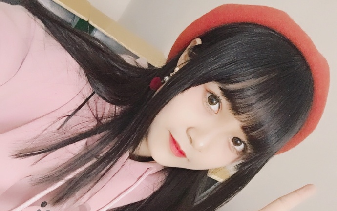 【gnz48】【李伊虹】171223 口袋48直播《化了不精致的圣诞妆容!》