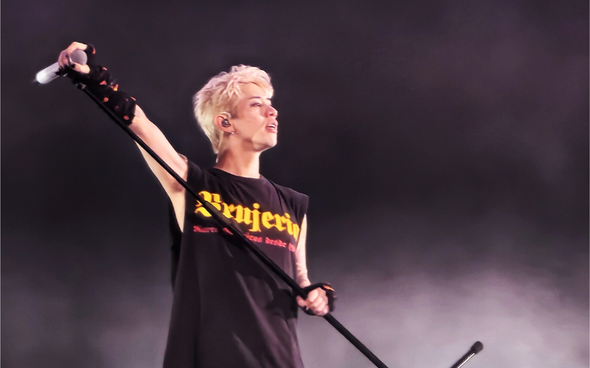 【one ok rock】生来出众 何必费力合群|stand out fit in 12.7香港场