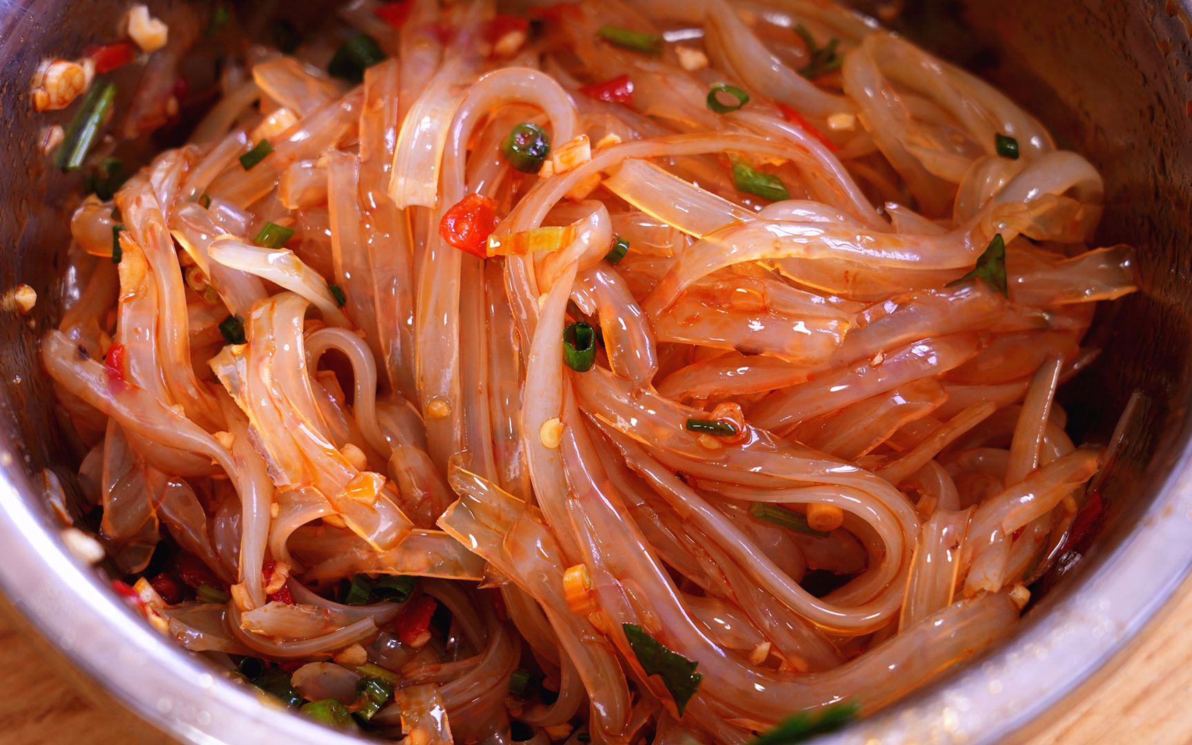 【红油凉粉】街边没找到这种凉粉,自己在家做,这个做法超详细,爽滑又