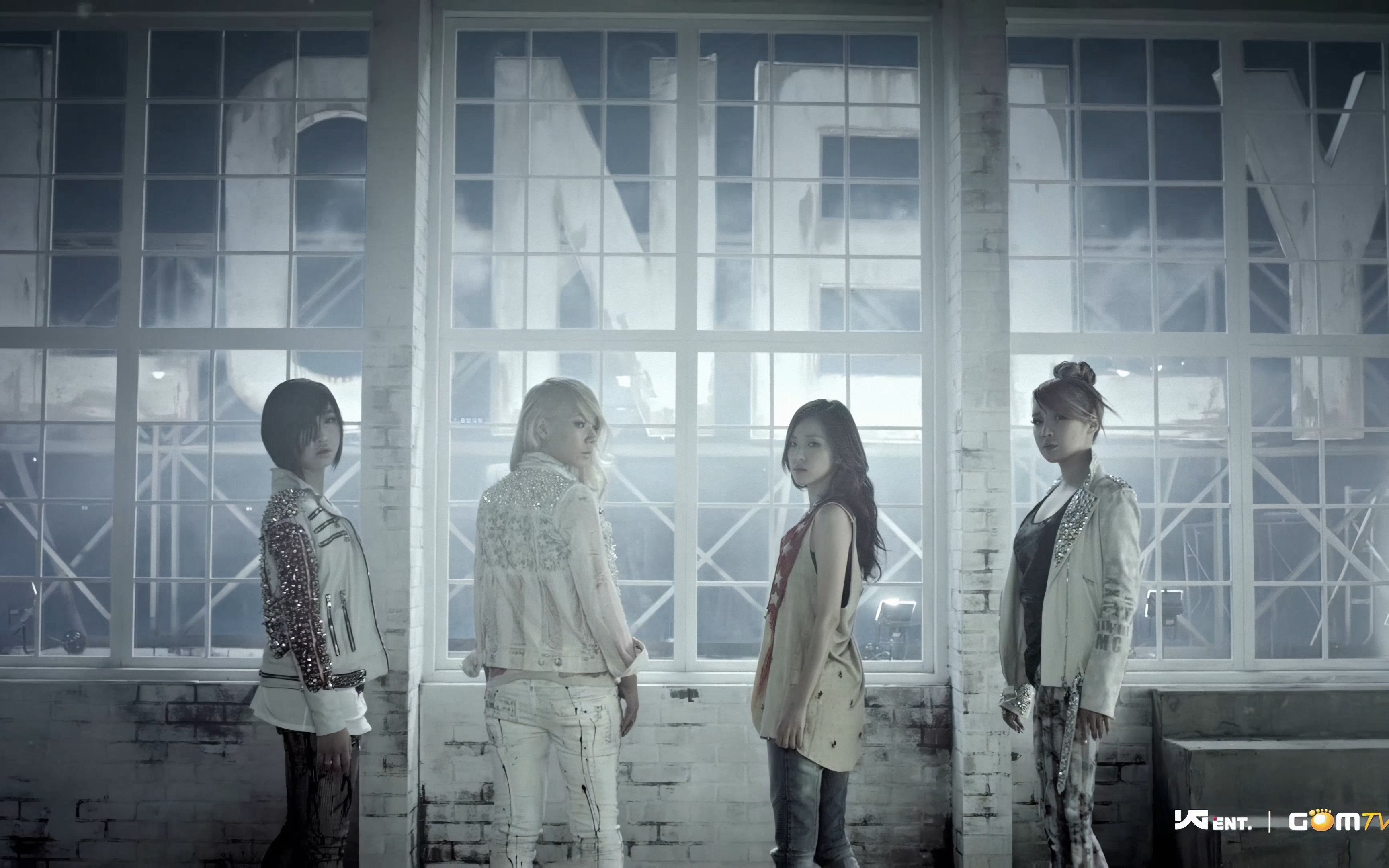 [图]【4K MV】2NE1 - Lonely