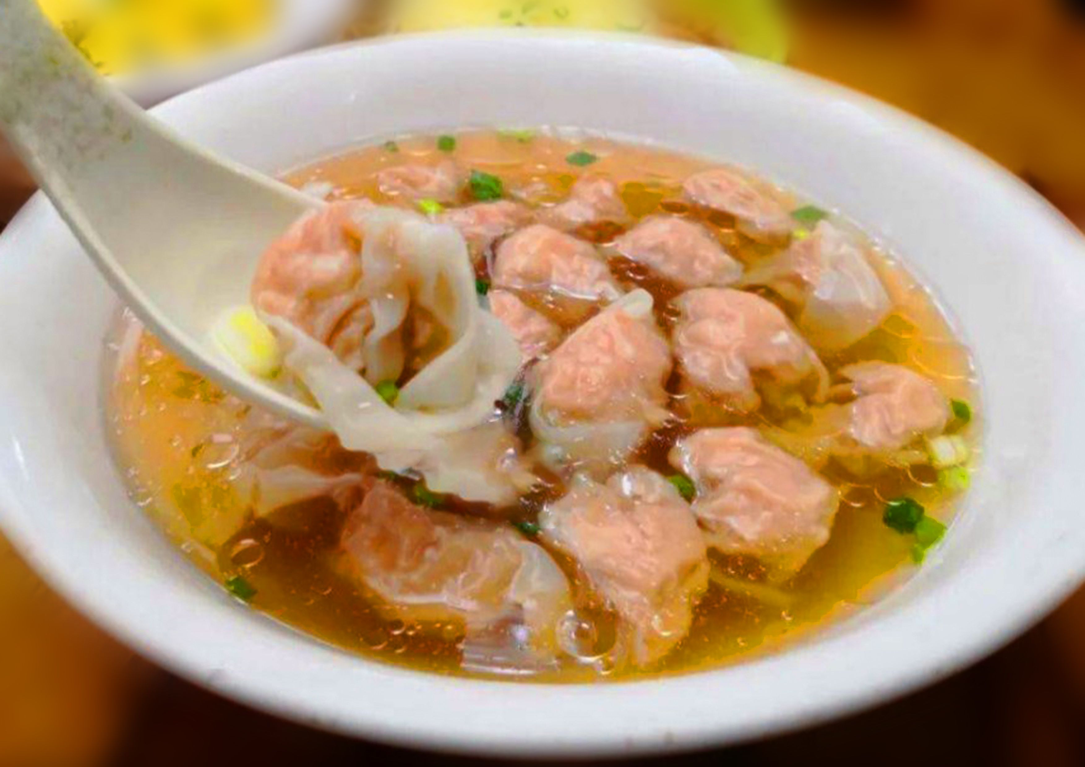 沙县扁肉的魅力:一道国民小吃,让你随时随地品尝地道美味!