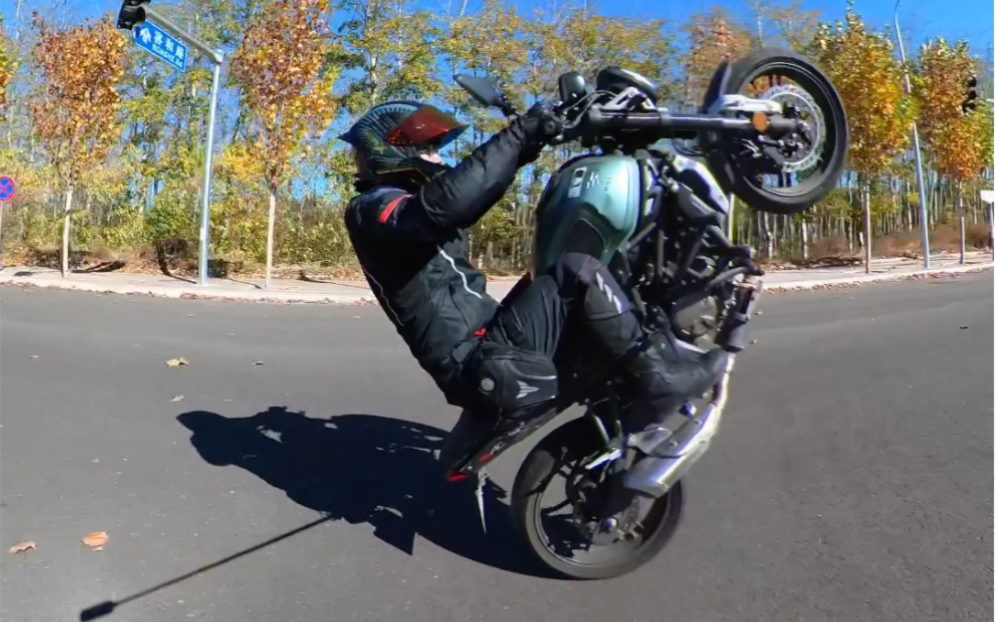 摩托翘头之360全景视角.insta360 x2 拍摄