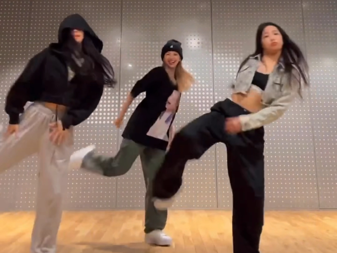 小gd小jennie小lisa | 大家都说她们三个的气质很相似