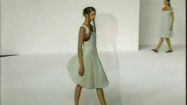 Hussein Chalayan Autumn-Winter 1999 Fashion Show - Echoform_