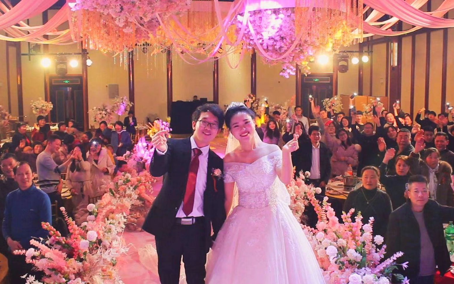 课题组的师兄师姐结婚啦