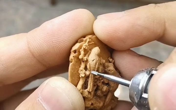 喜上眉梢雕刻教程分享一下桃核雕刻核雕