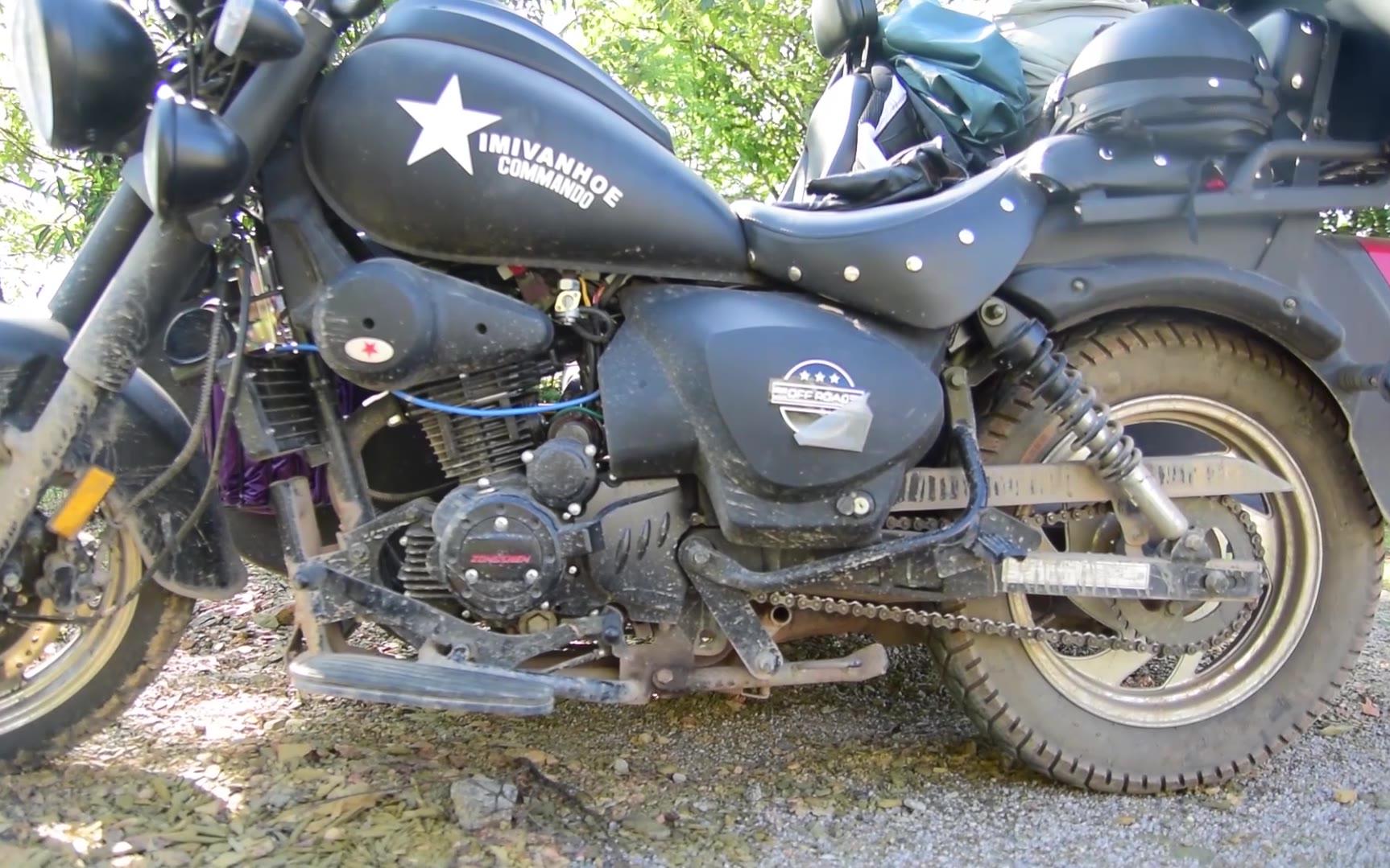 摩旅叛逆者250边三轮云贵高原实测油耗是个亮点