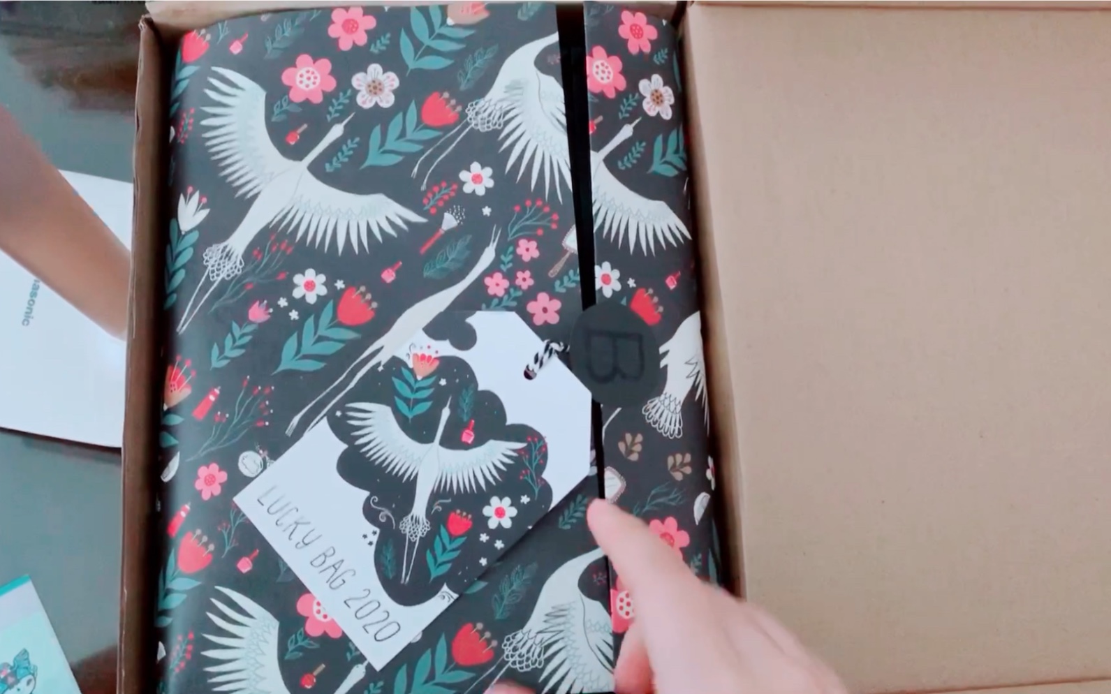 【开箱】beautylish 2020福袋开箱 美妆分享_哔哩哔哩_bilibili