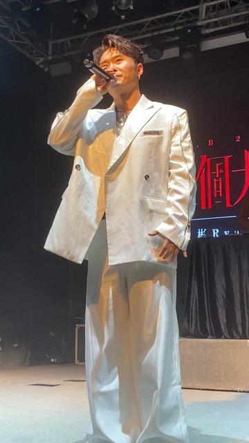 情歌小王子@永彬ryanb 站台了