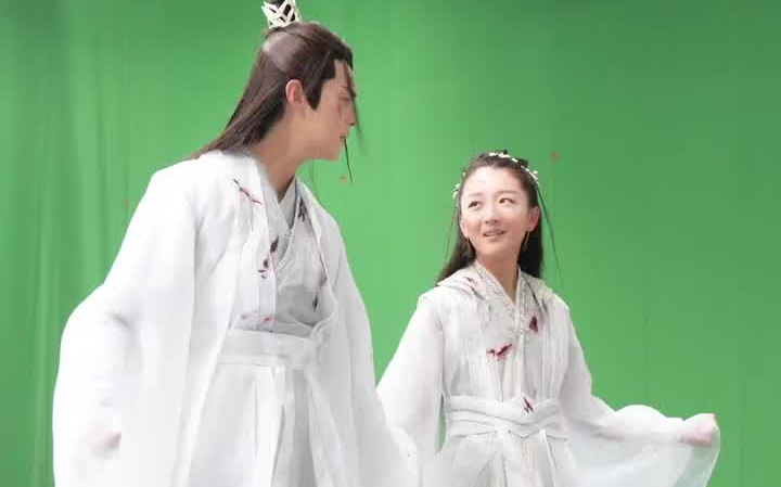 【许凯】《千古玦尘》花絮 周冬雨许凯牵手逗笑自己 说什么雷劫不如说