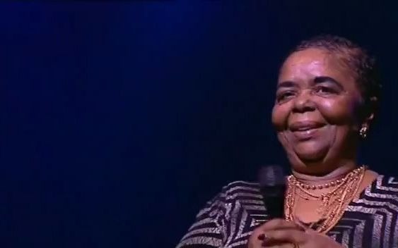 [图]洗耳系列-【非洲】Cesaria Evora - Live d'amor (Paris 2004)