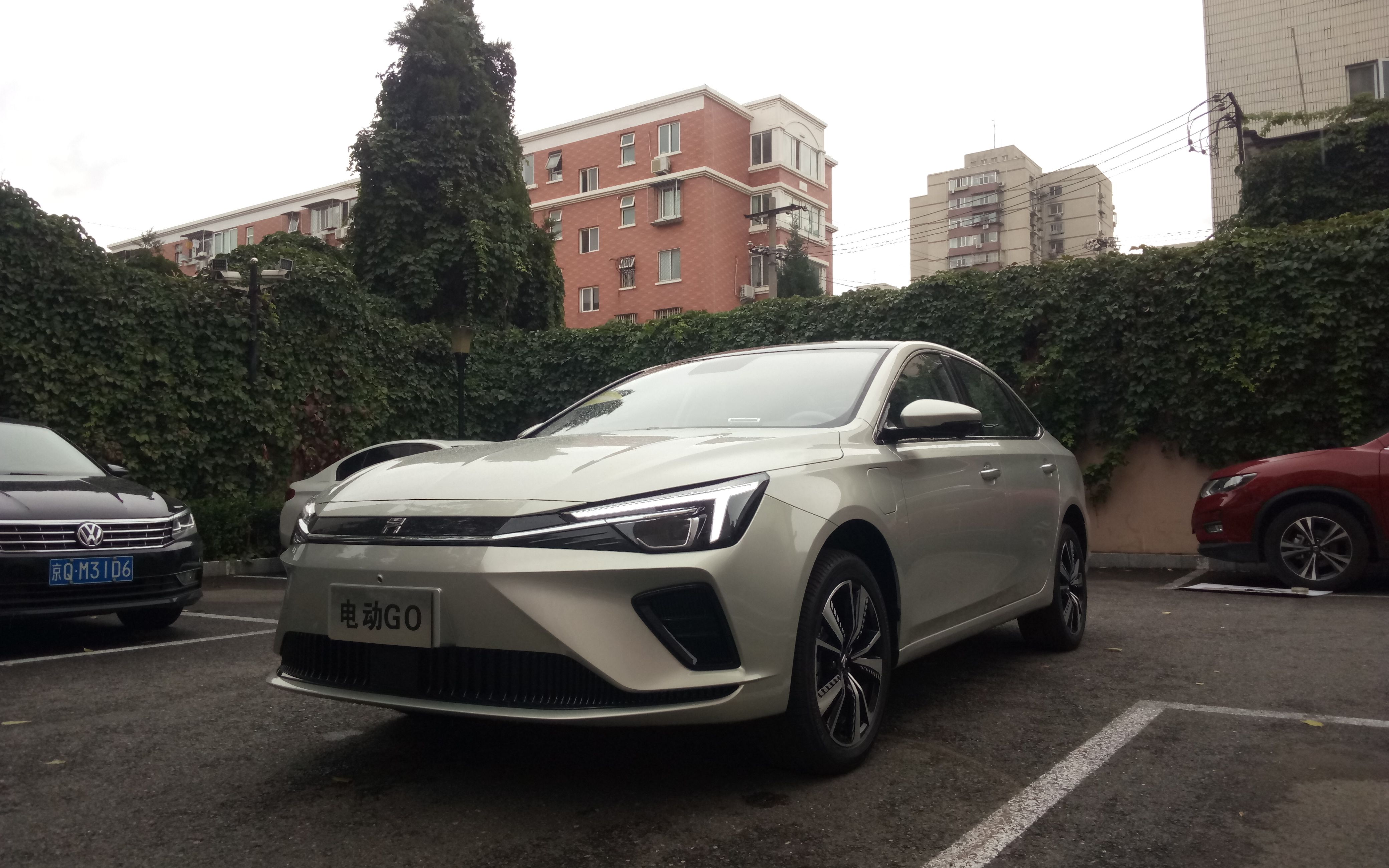 电动go | nedc续航里程达到620公里 r汽车 er6外观静态实拍_哔哩哔哩