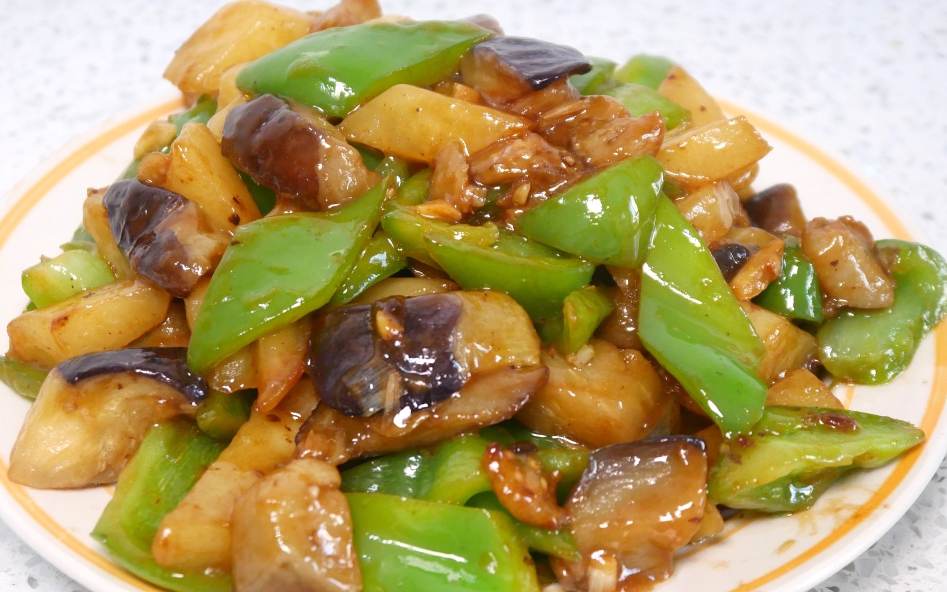 地三鲜家常做法,下锅前多两个步骤,鲜香美味,比大饭店做的还香