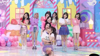 Descargar video: TWICE 《What is Love》打歌舞台 全景直拍 180412