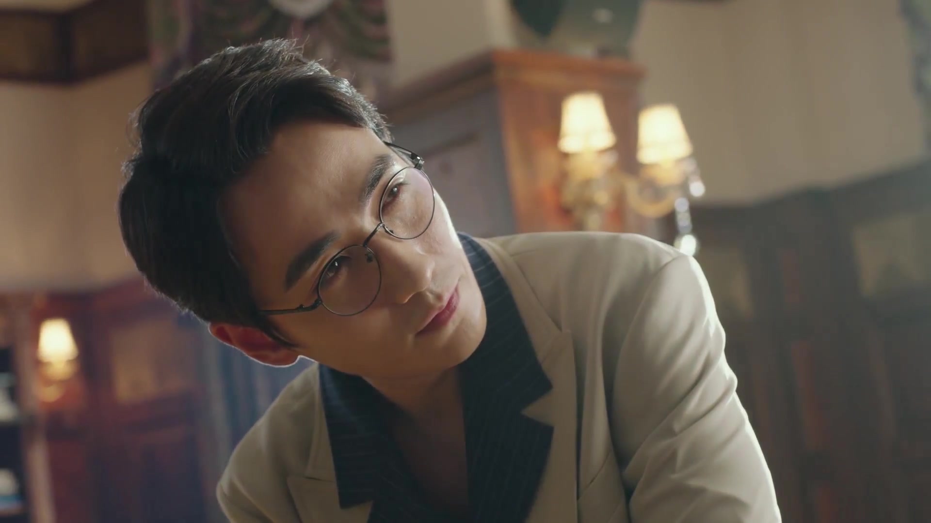 【镇魂】面面骚气出场a爆的侧头杀